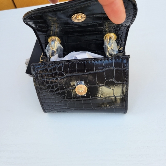 New Bebe Los Angeles Camile Croco Micro Fannypack Black - Picture 8 of 16